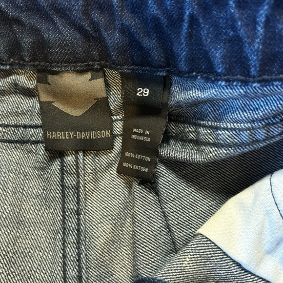 Harley-Davidson Cuffed and Cropped Jeans. Size 29. - Picture 10 of 15